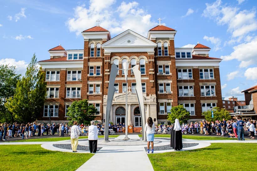 Siena Heights University Abound Finish College At An Accredited 