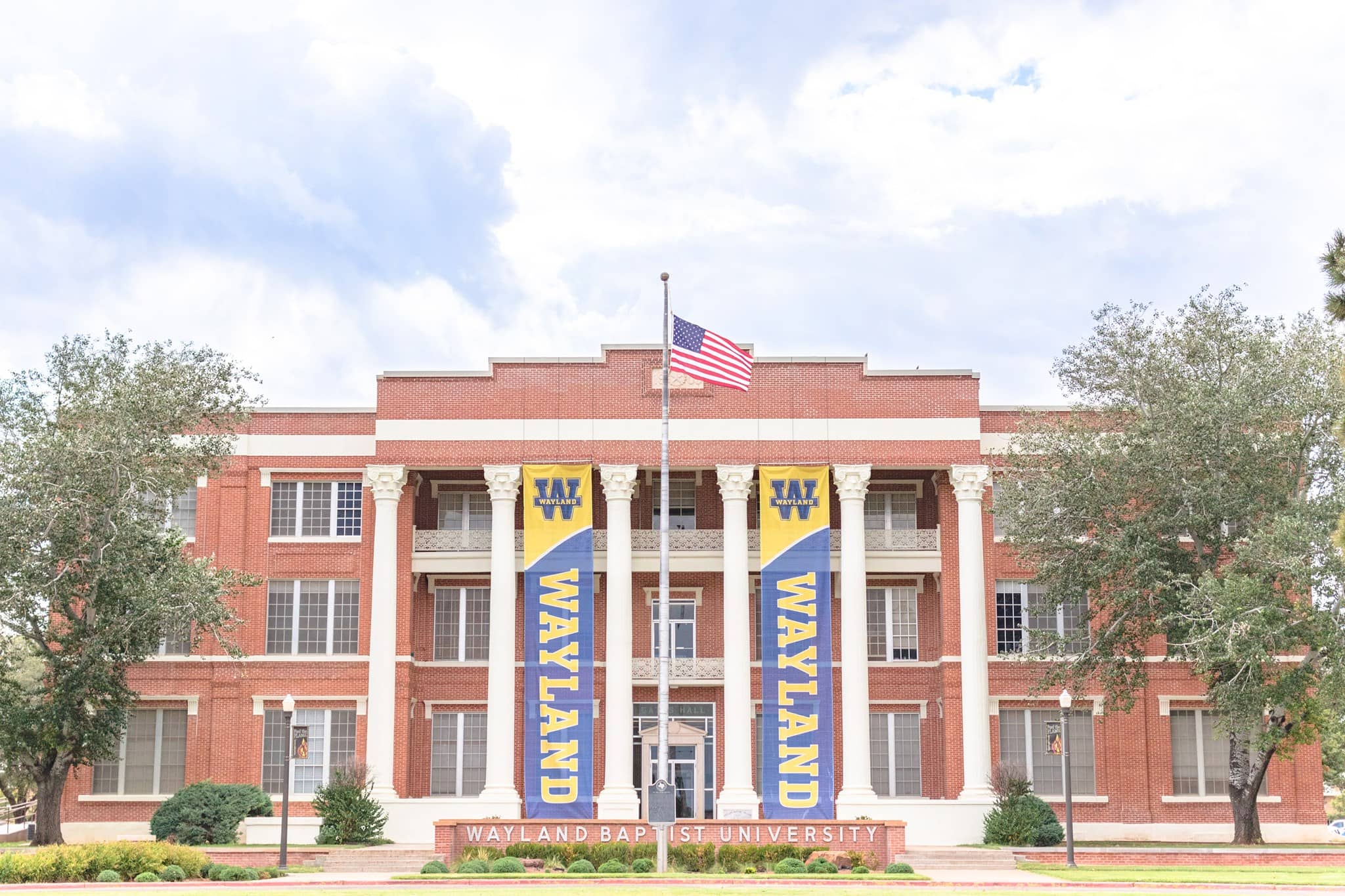 Is Wayland Baptist University D1